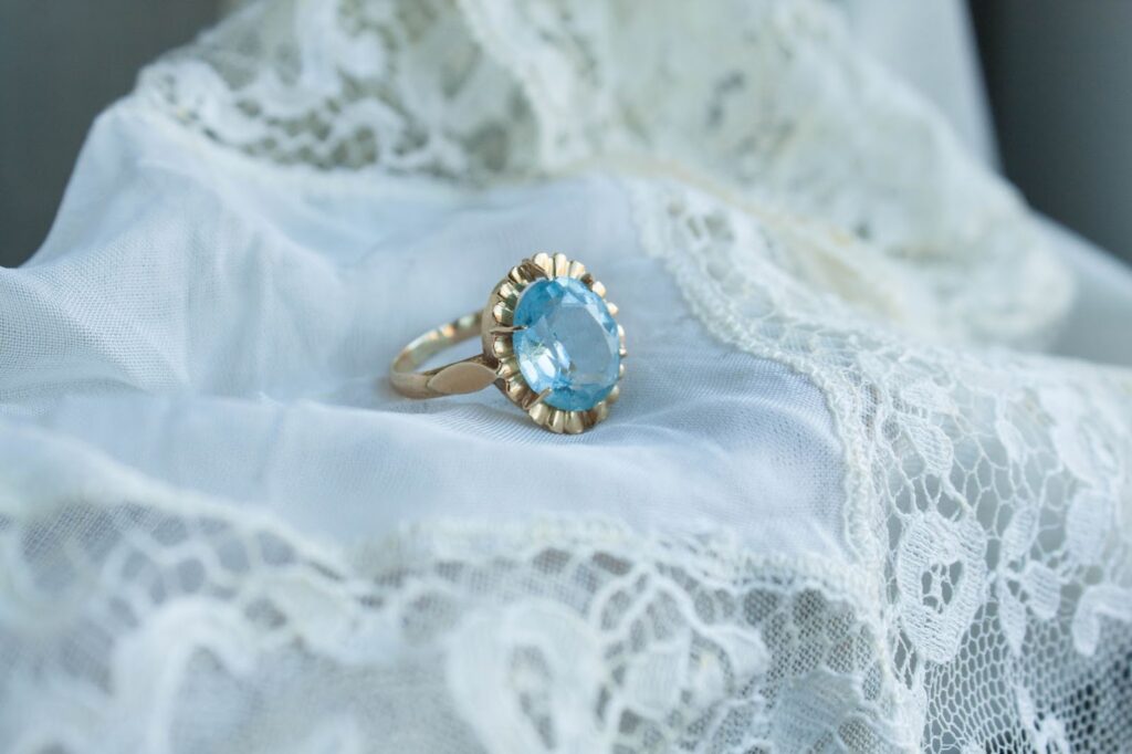 antique ring sapphire